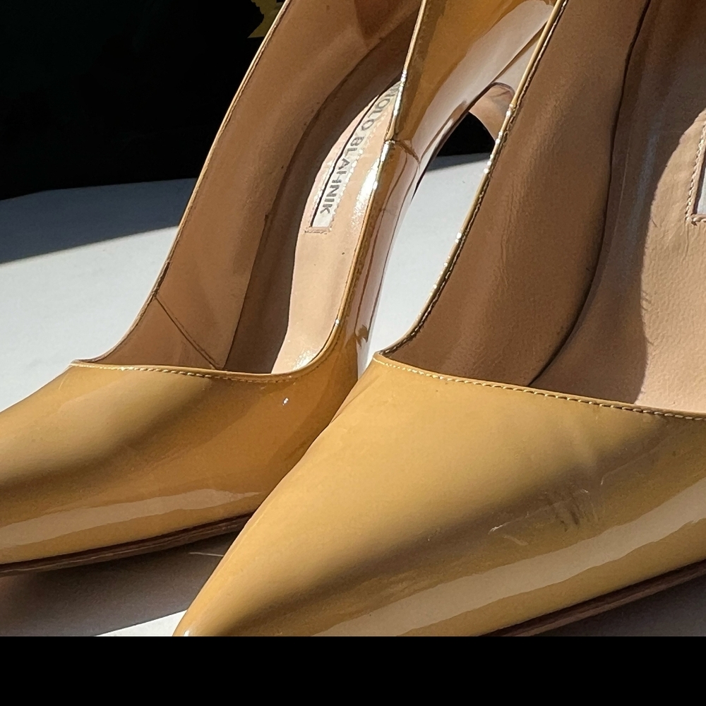 Manolo Blahnik Yellow Patent Leather Pumps